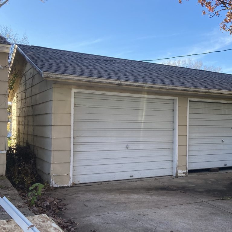 garage roof replacement Solon Iowa